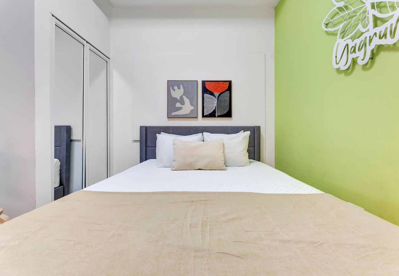 Apartamento en San Juan - Beautiful 2 Bedroom in Miramar! 