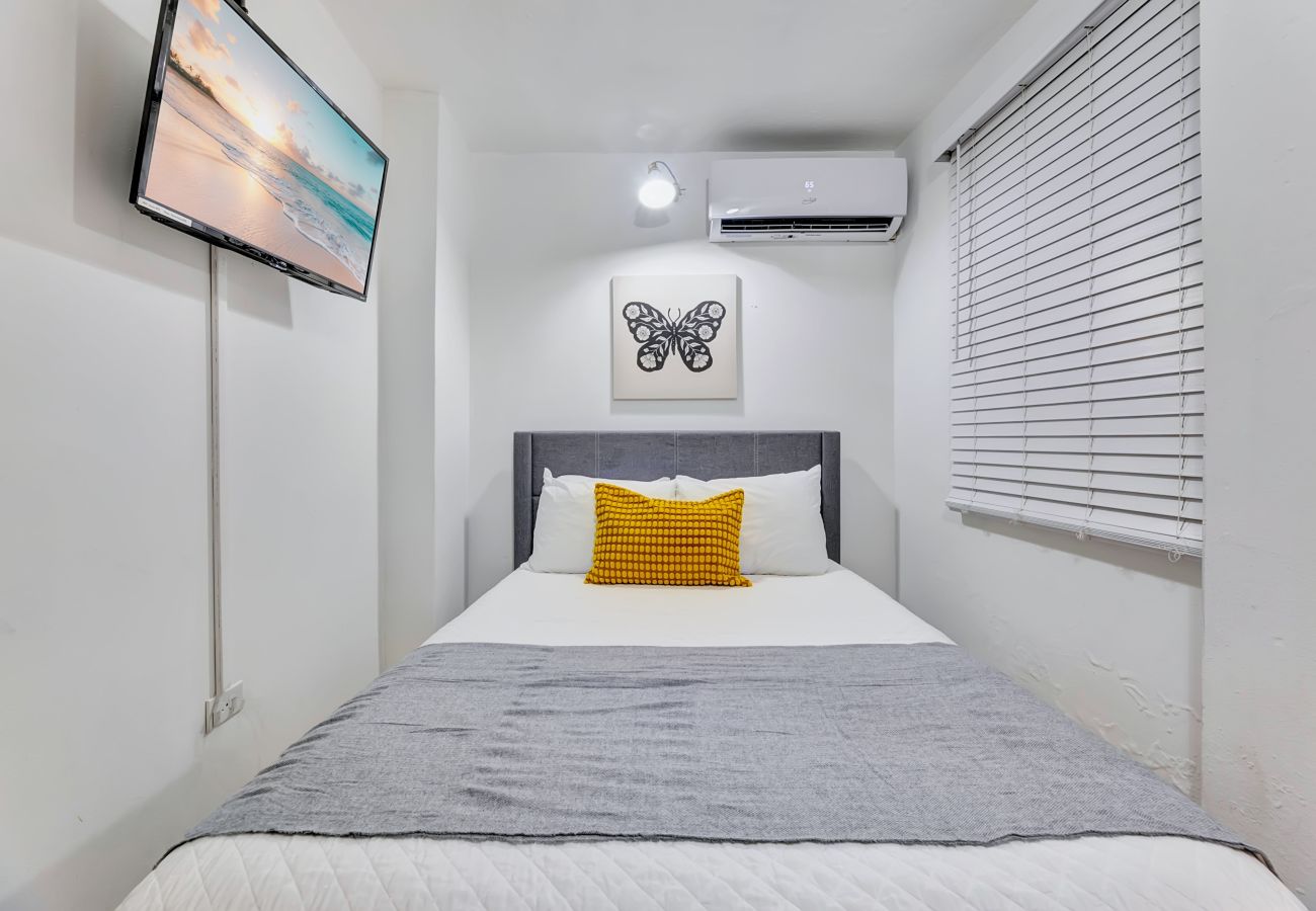 Apartamento en San Juan - Beautiful 2 Bedroom in Miramar! 