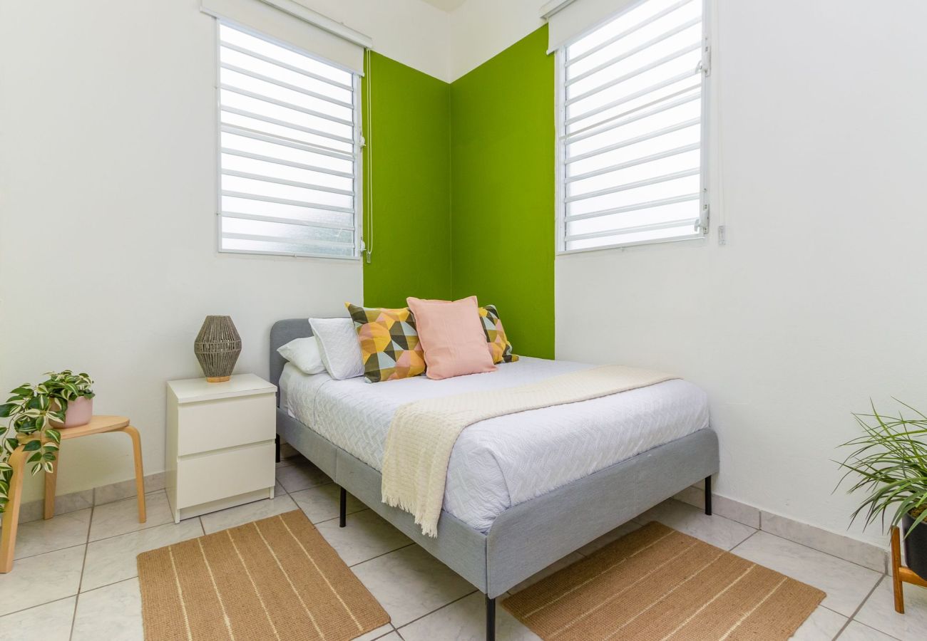 Apartamento en San Juan - Centric, Spacious, Stylish Miramar Unit, Sleeps 4 