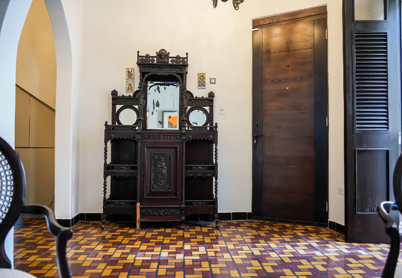 Apartamento en San Juan - Old San Juan Colonial Gem 