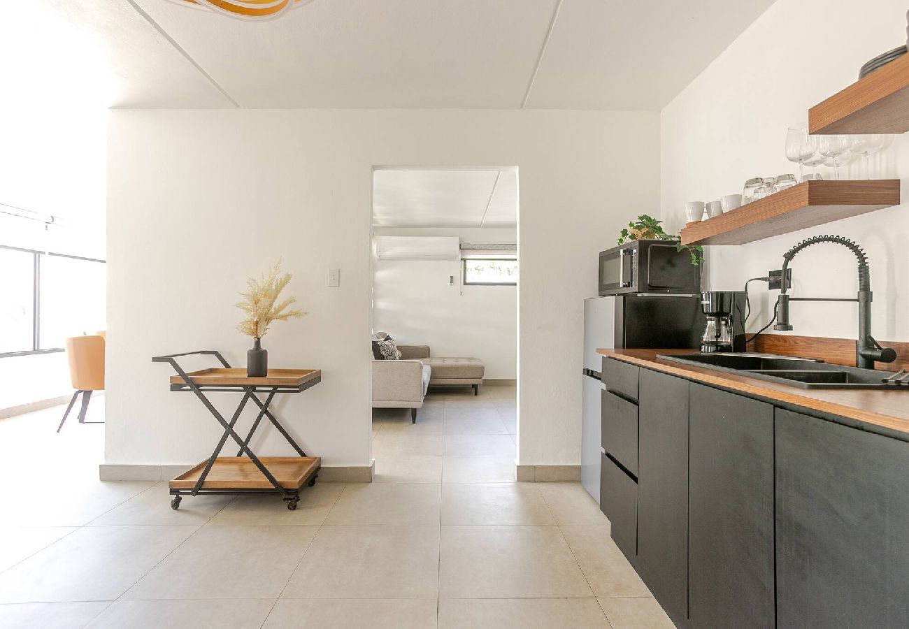 Casa en Carolina - Lux Gem~Mins to SJU~Pool~Tesla Solar~No Blackouts 