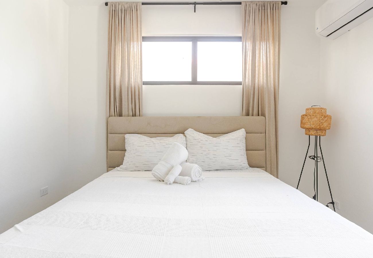 Casa en Carolina - Lux Gem~Mins to SJU~Pool~Tesla Solar~No Blackouts 