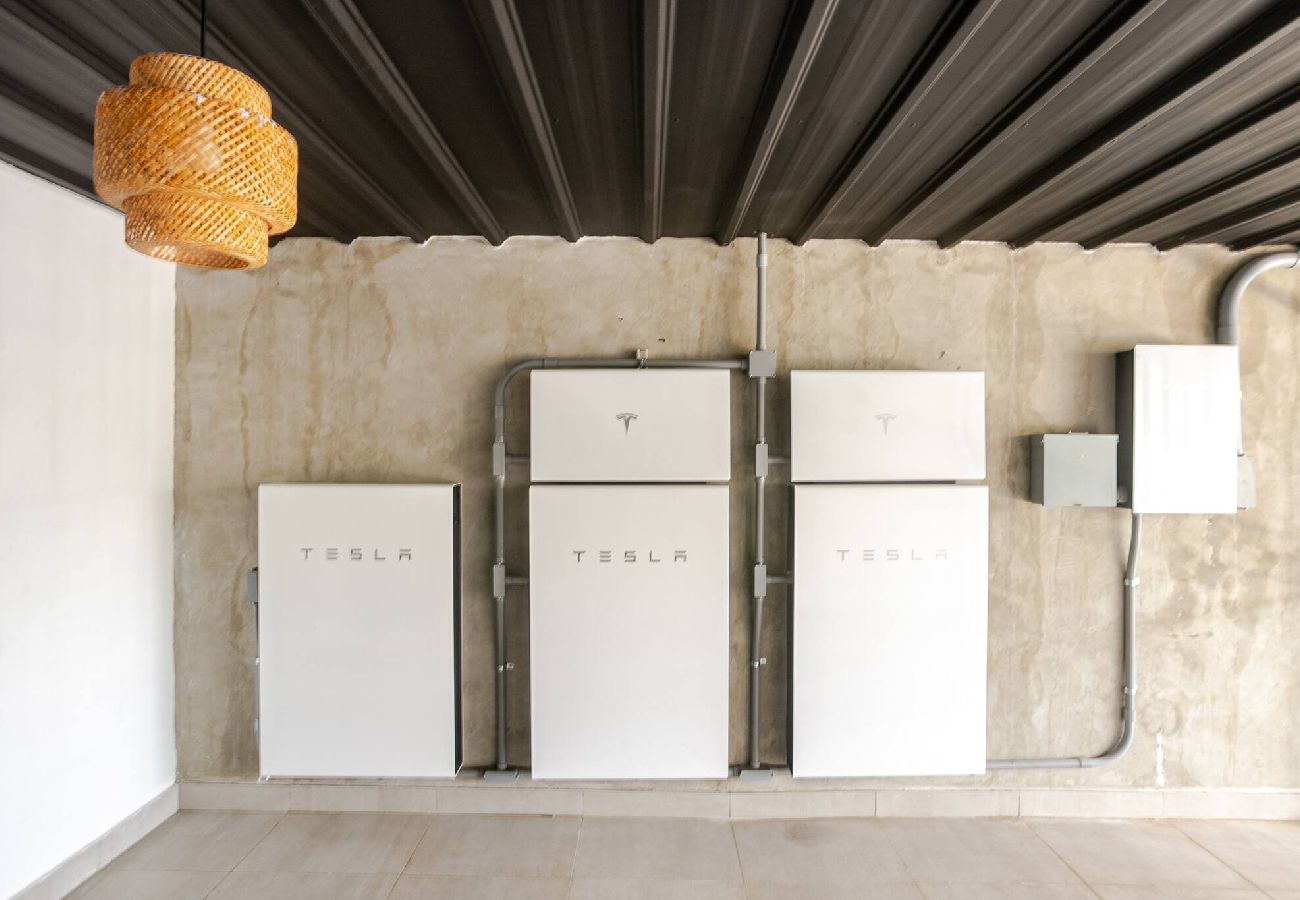 Casa en Carolina - Lux Gem~Mins to SJU~Pool~Tesla Solar~No Blackouts 