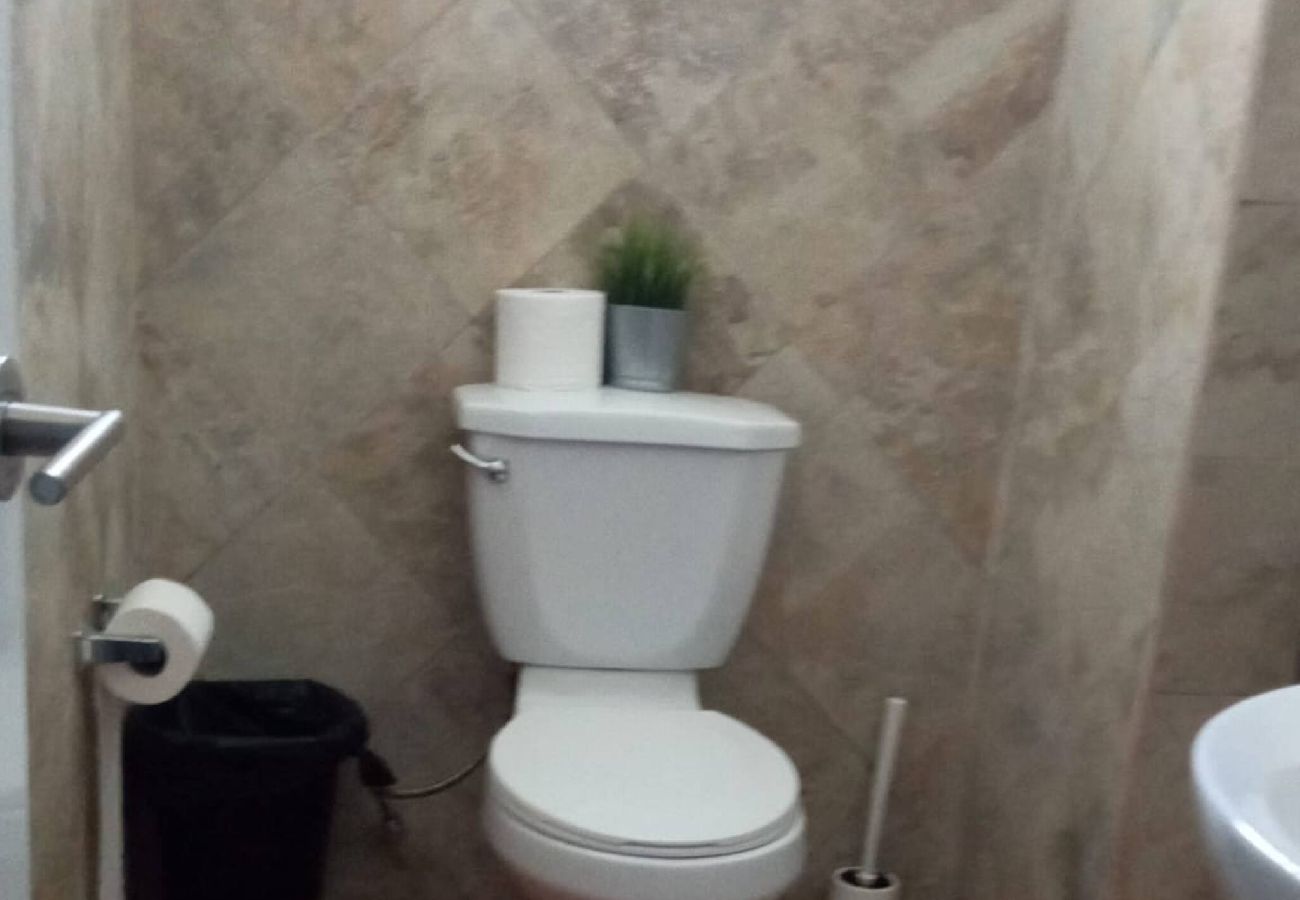 Apartamento en Vega Baja - Comfortable 2BR Getaway for 6 Guests with Pool Access