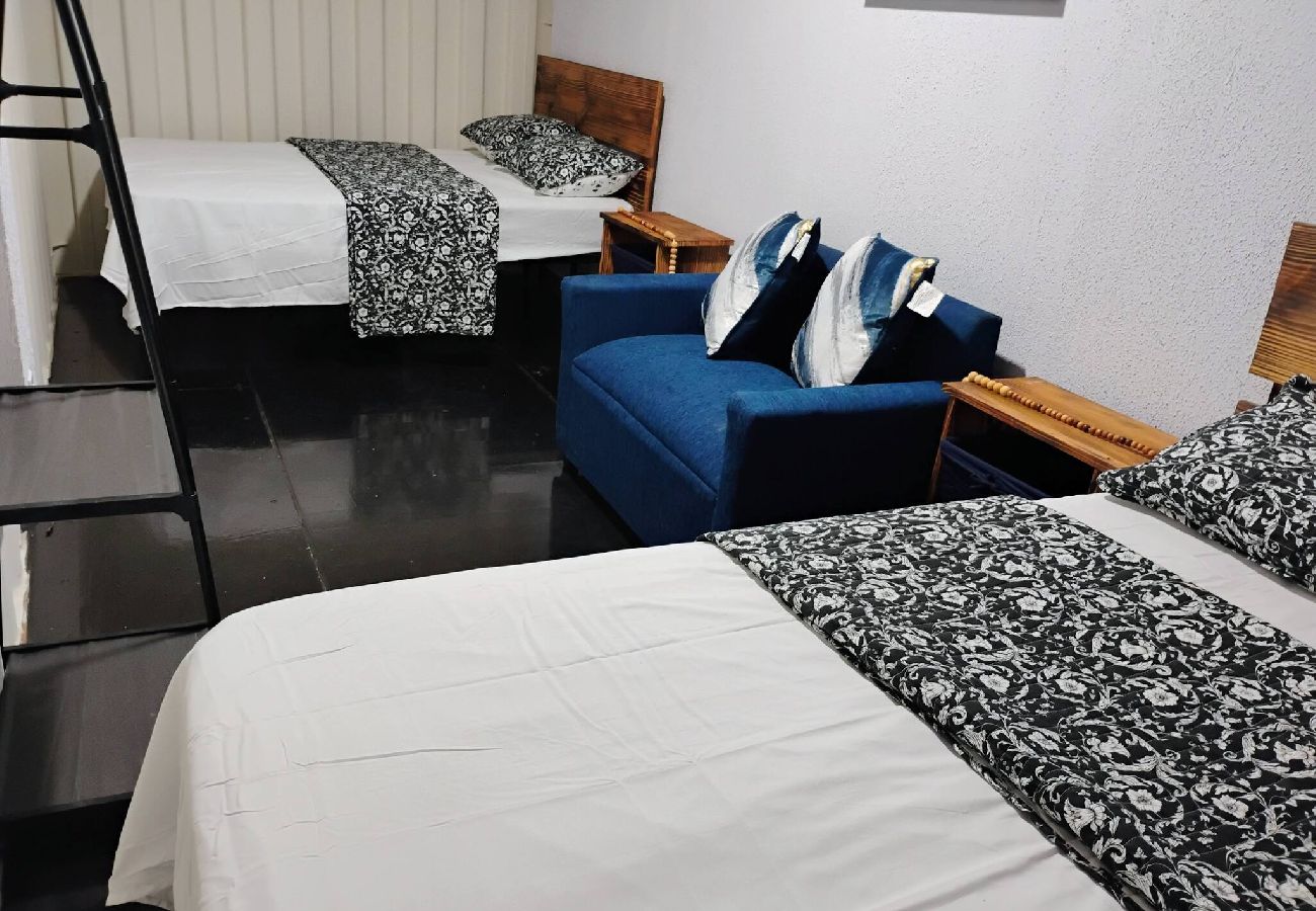 Apartamento en Vega Baja - Charming 1-Bedroom Beach Apartment for 4