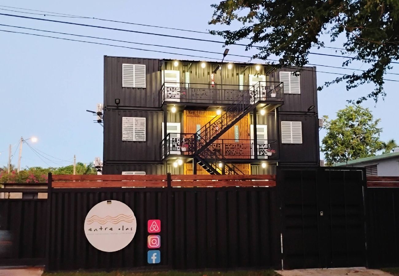 Apartamento en Vega Baja - Charming 1-Bedroom Beach Apartment for 4