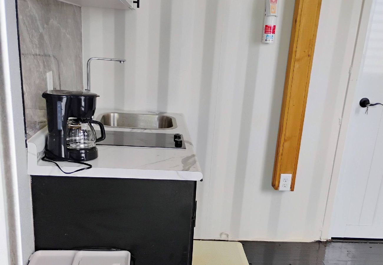 Apartamento en Vega Baja - Charming 1-Bedroom Beach Apartment for 4