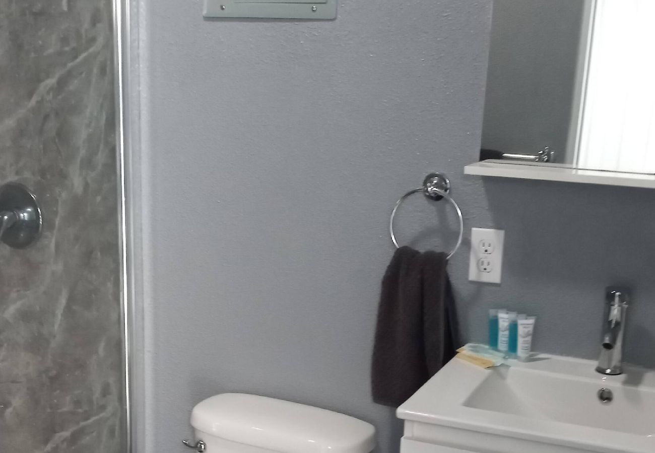 Apartamento en Vega Baja - Charming 1-Bedroom Beach Apartment for 4