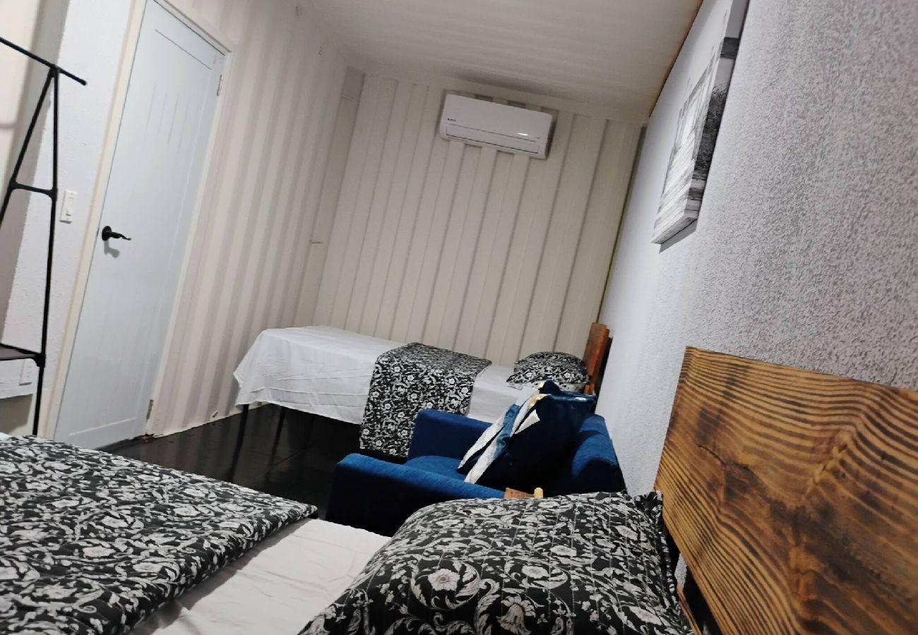 Apartamento en Vega Baja - Charming 1-Bedroom Beach Apartment for 4