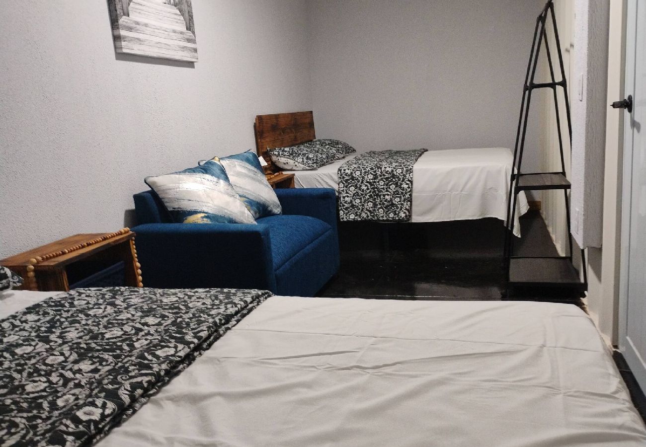 Apartamento en Vega Baja - Charming 1-Bedroom Beach Apartment for 4