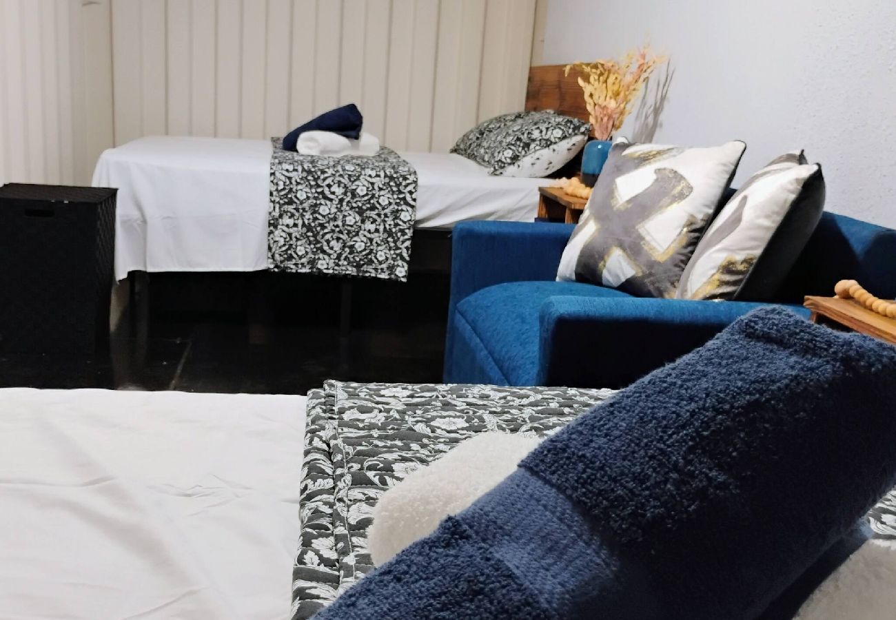 Apartamento en Vega Baja - Charming 1-Bedroom Beach Apartment for 4