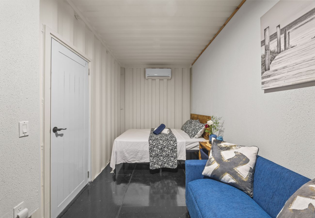 Apartamento en Vega Baja - Charming 1-Bedroom Beach Apartment for 4