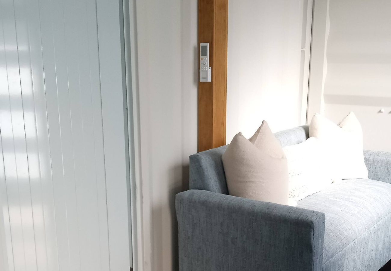 Apartamento en Vega Baja - Comfortable 1BR Beachside Apartment – Sleeps 4