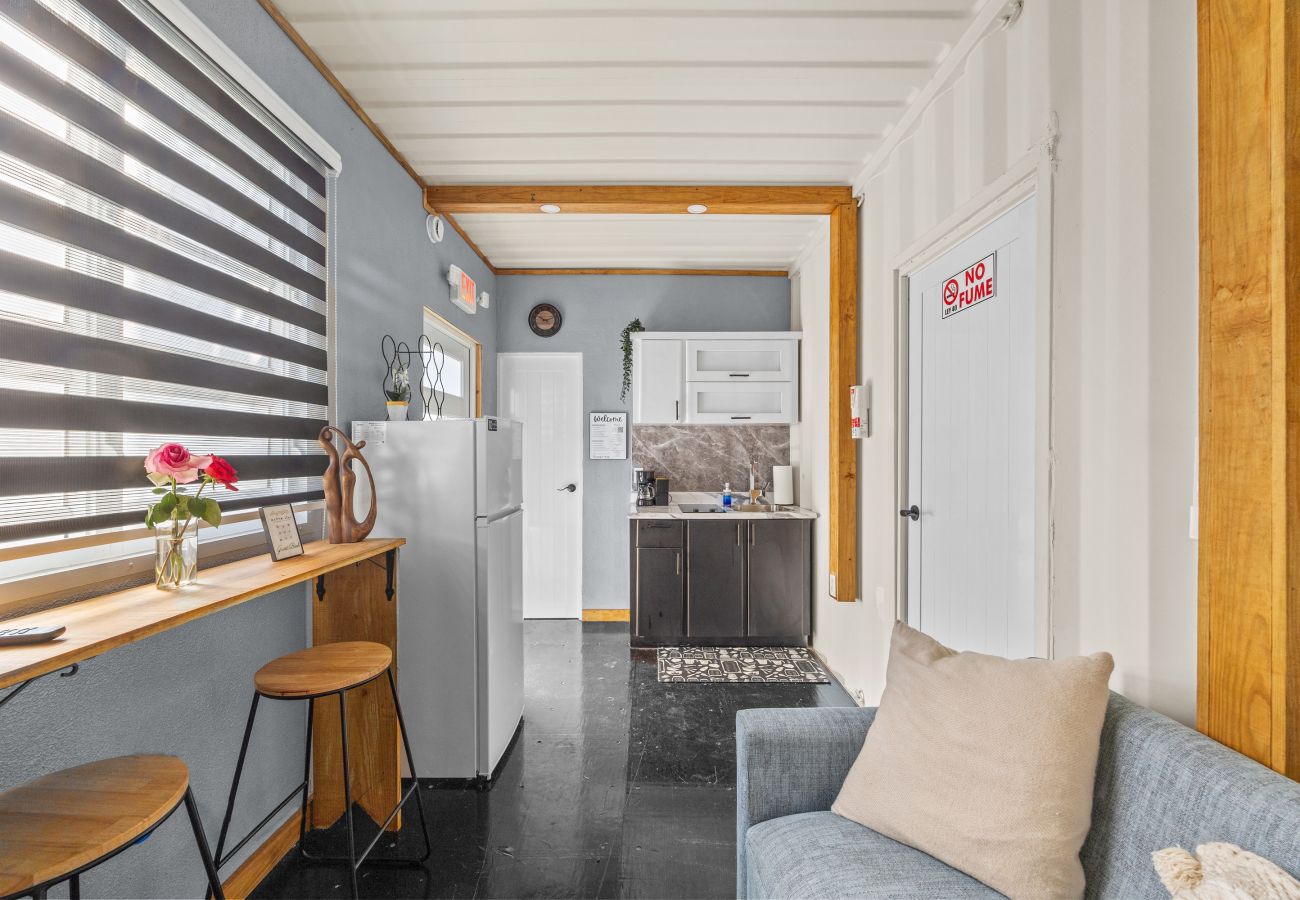 Apartamento en Vega Baja - Comfortable 1BR Beachside Apartment – Sleeps 4