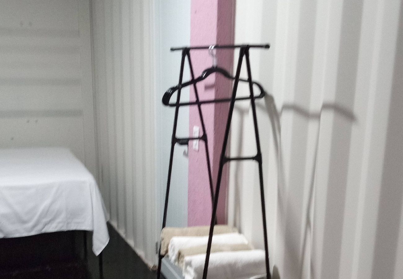 Apartamento en Vega Baja - Cozy 1BR Apartment with Private Entrance