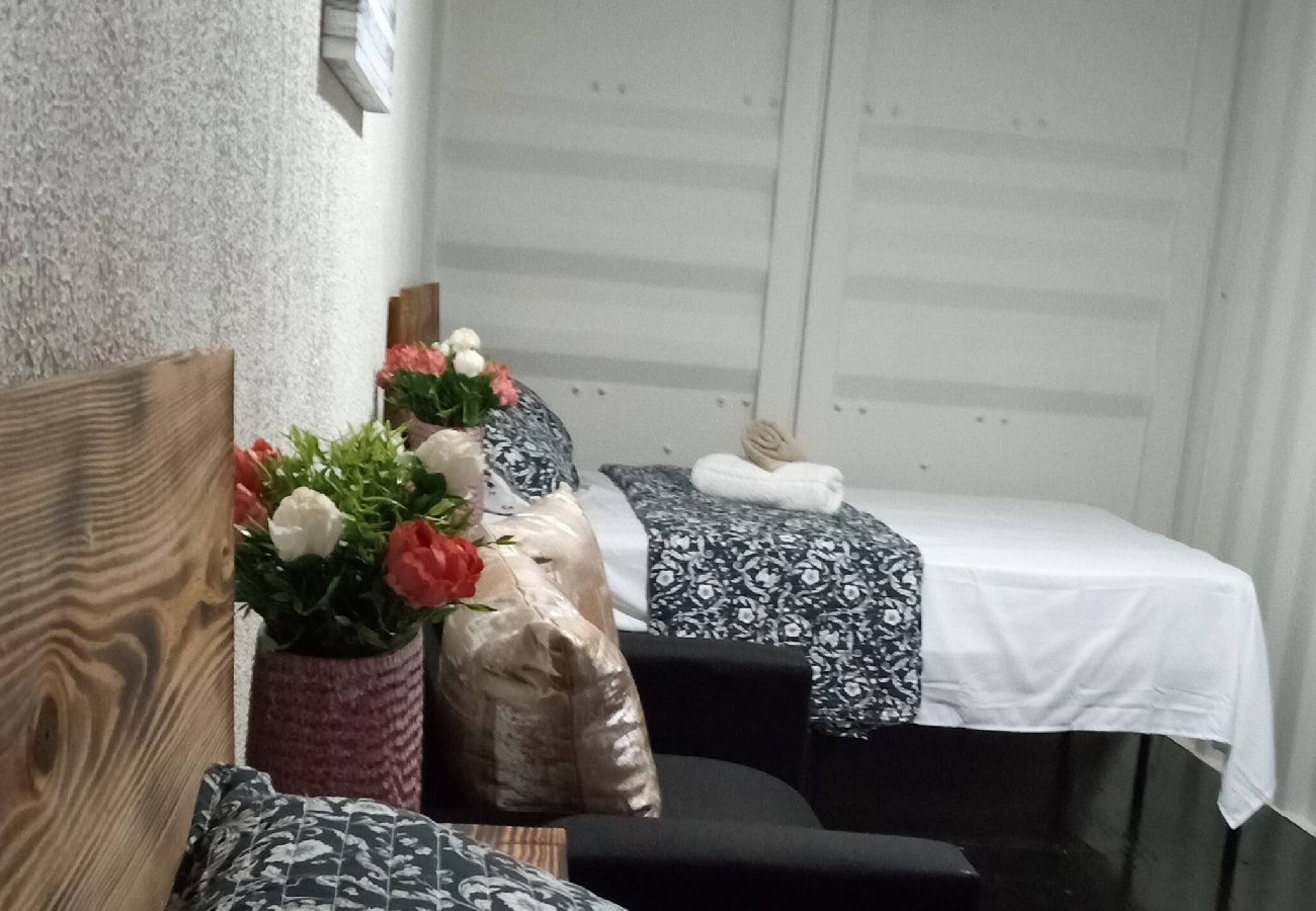 Apartamento en Vega Baja - Cozy 1BR Apartment with Private Entrance