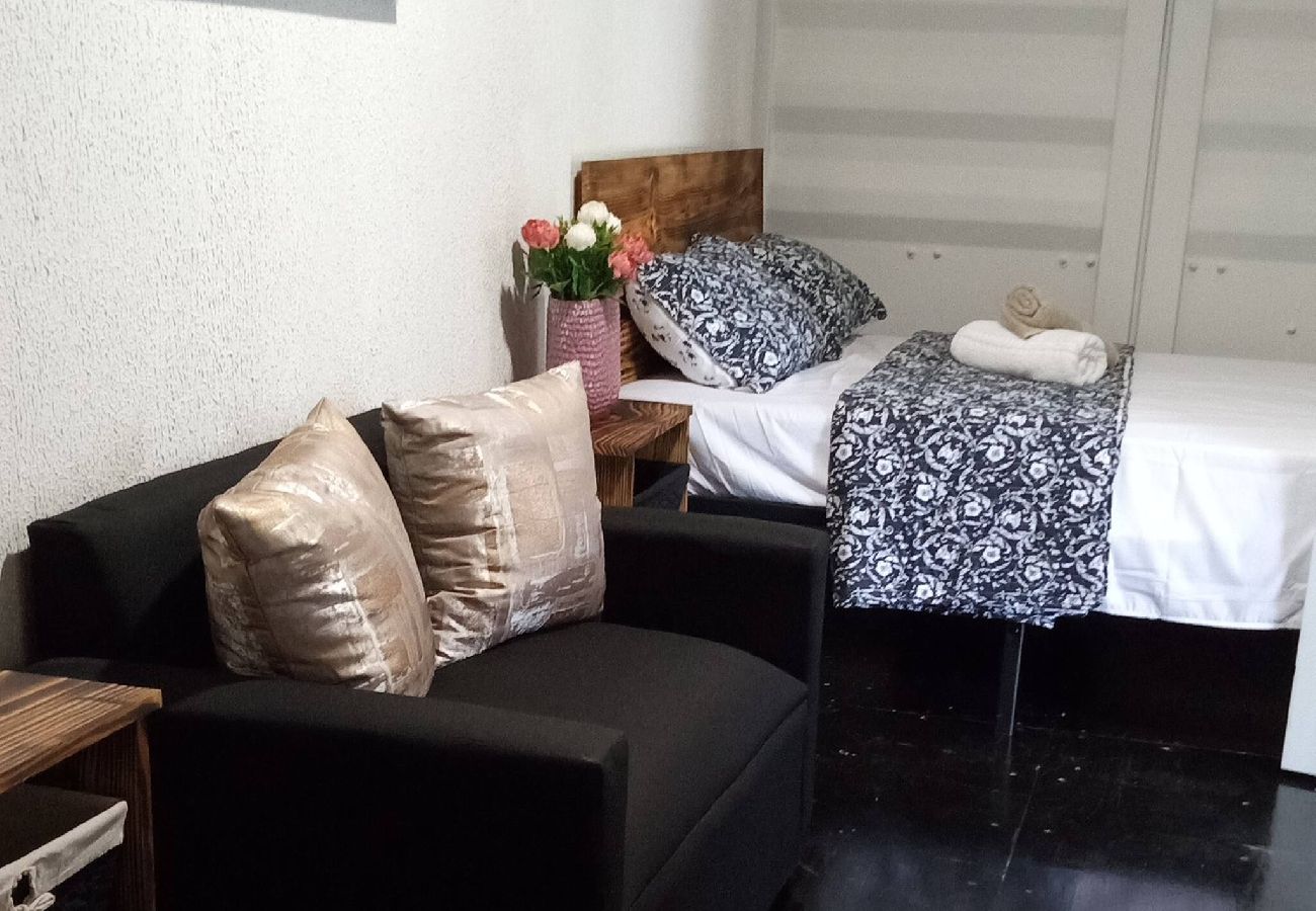 Apartamento en Vega Baja - Cozy 1BR Apartment with Private Entrance