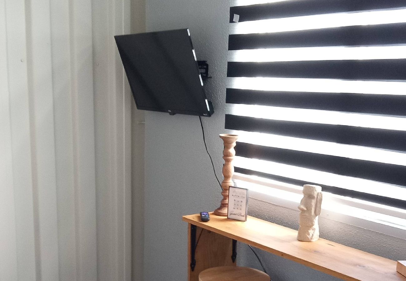 Apartamento en Vega Baja - Cozy 1BR Apartment with Private Entrance