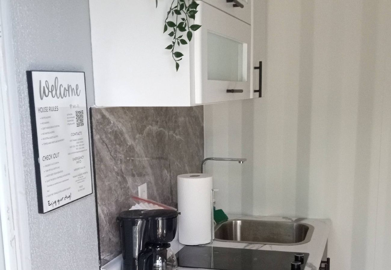 Apartamento en Vega Baja - Cozy 1BR Apartment with Private Entrance