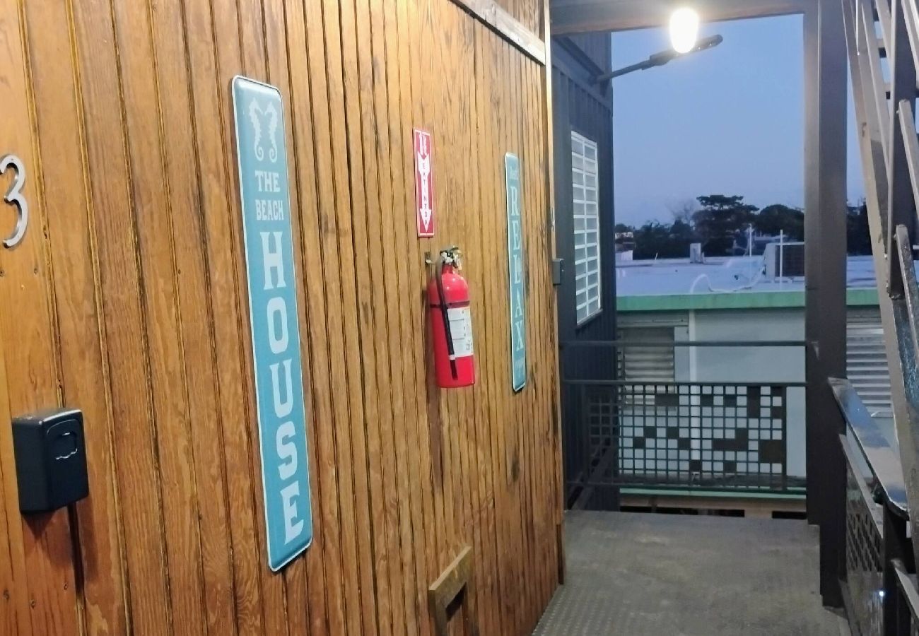 Apartamento en Vega Baja - Cozy 1BR Apartment with Private Entrance