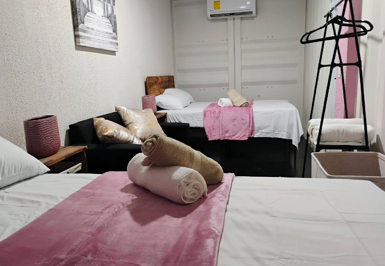 Apartamento en Vega Baja - Cozy 1BR Apartment with Private Entrance