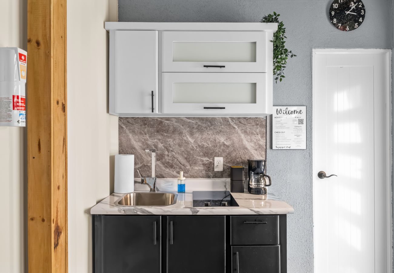 Apartamento en Vega Baja - Cozy 1BR Apartment with Private Entrance