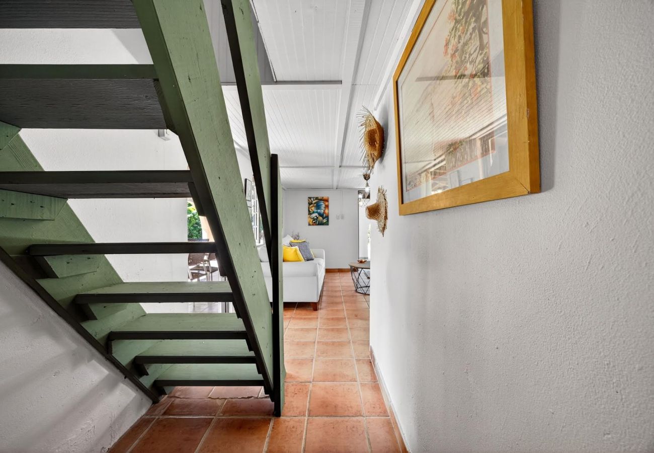 Finca en Cayey - Hideaway Mountain Escape w/ Jacuzzi & Scenic Views