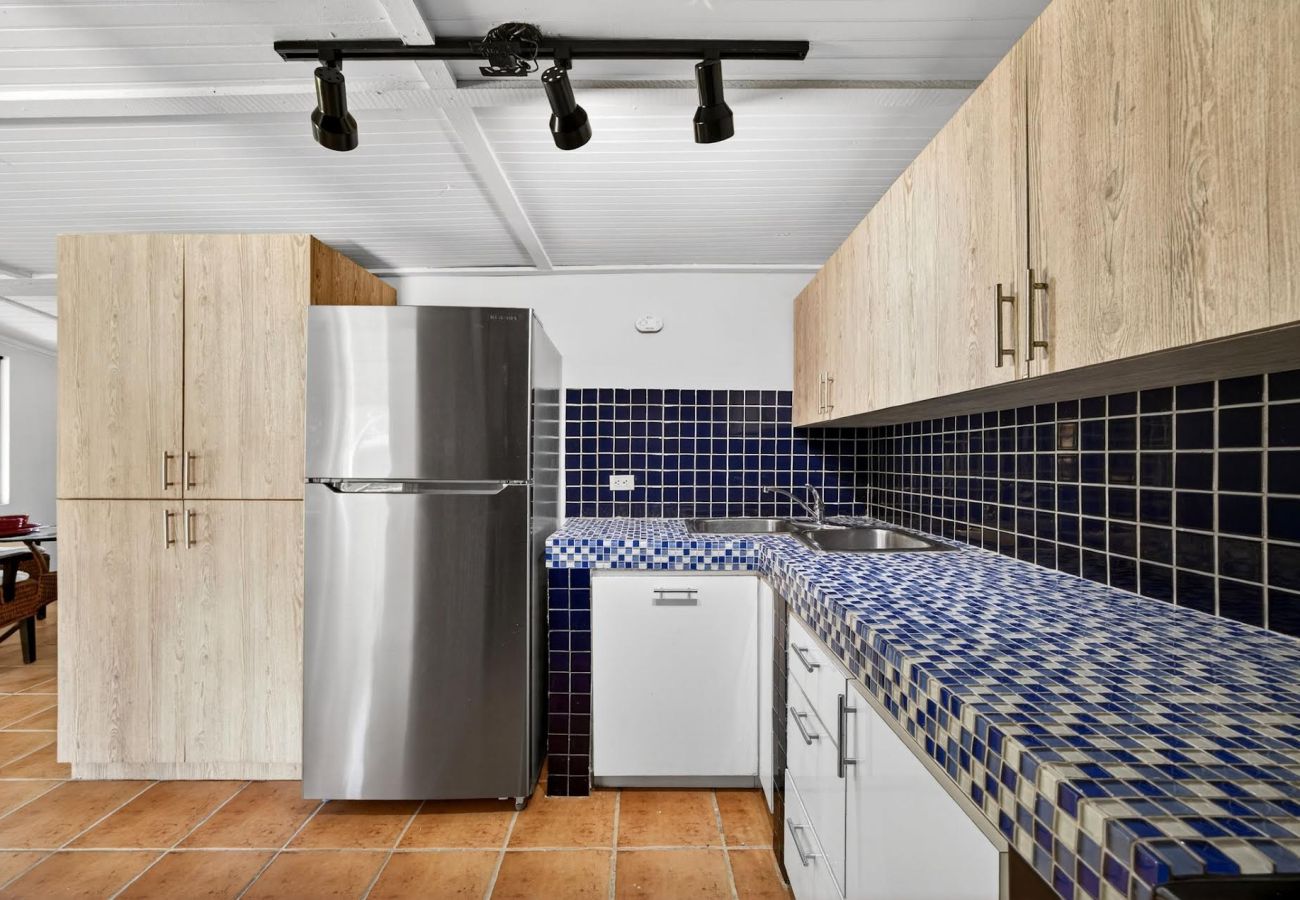 Finca en Cayey - Hideaway Mountain Escape w/ Jacuzzi & Scenic Views