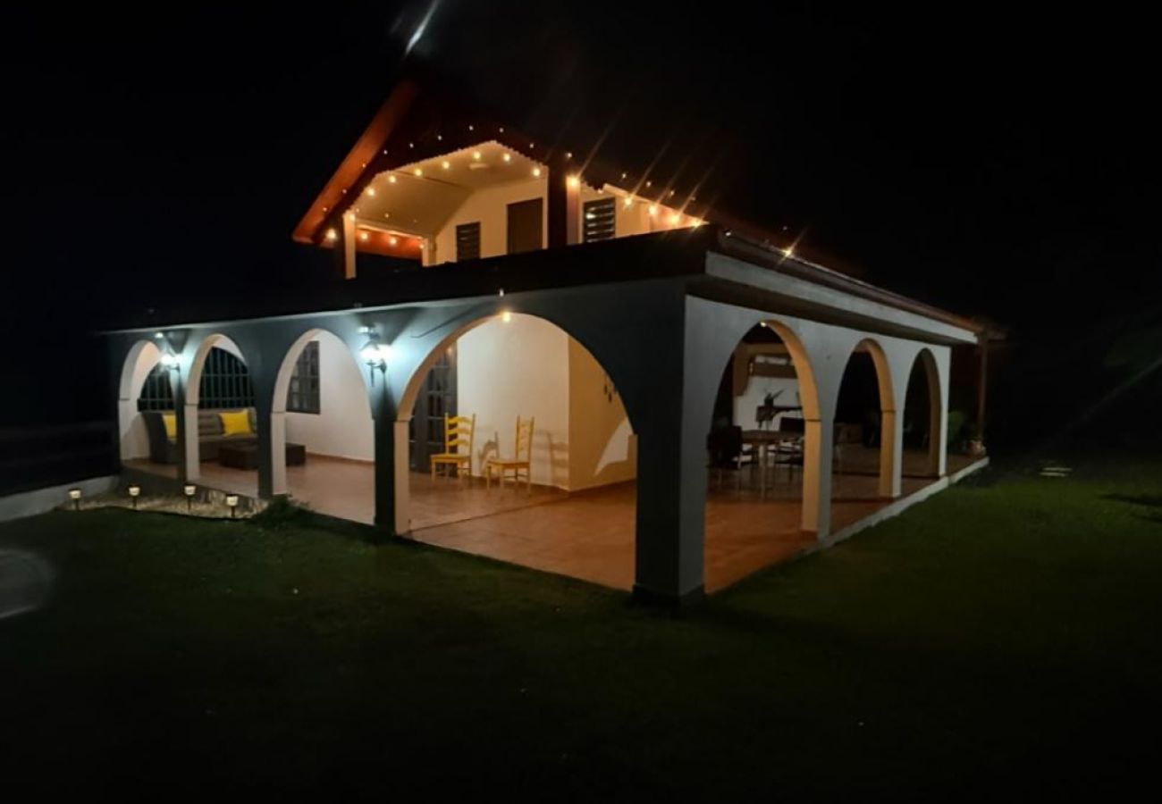 Finca en Cayey - Chalet de Montaña en Puerto Rico, Clima Fresco