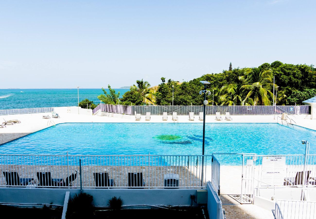 Apartamento en Fajardo - Ocean view condo with pool & fits 3 