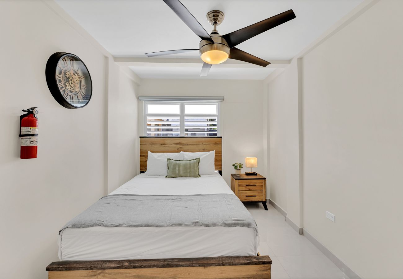 Apartamento en San Juan - Refugio acogedor con patio privado, 2 habitaciones | Para 3 huéspedes