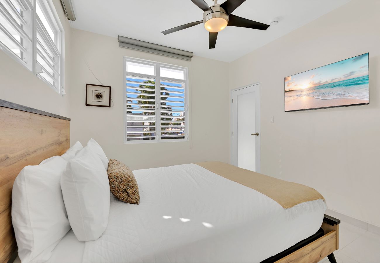 Apartamento en San Juan - Refugio moderno con balcón privado, 1 hab | Para 3