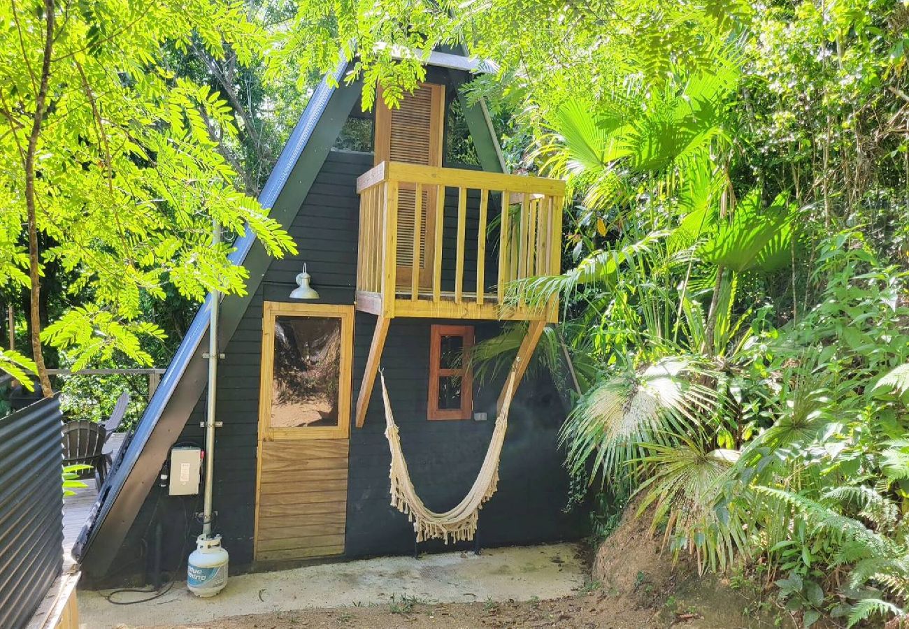 Casa en Cayey - Romantic Cozy Serene A Frame Mountain Cabin 