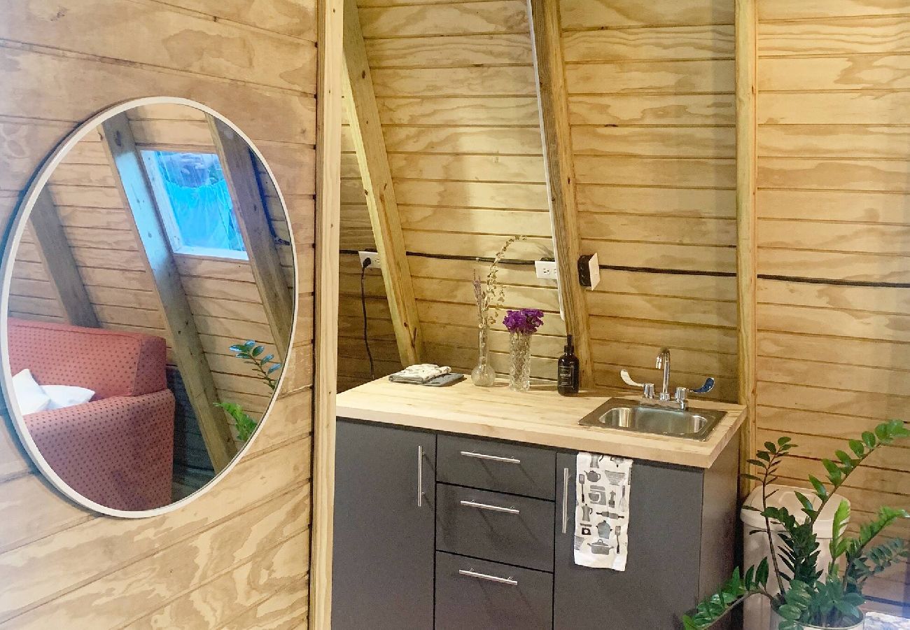 Casa en Cayey - Romantic Cozy Serene A Frame Mountain Cabin 