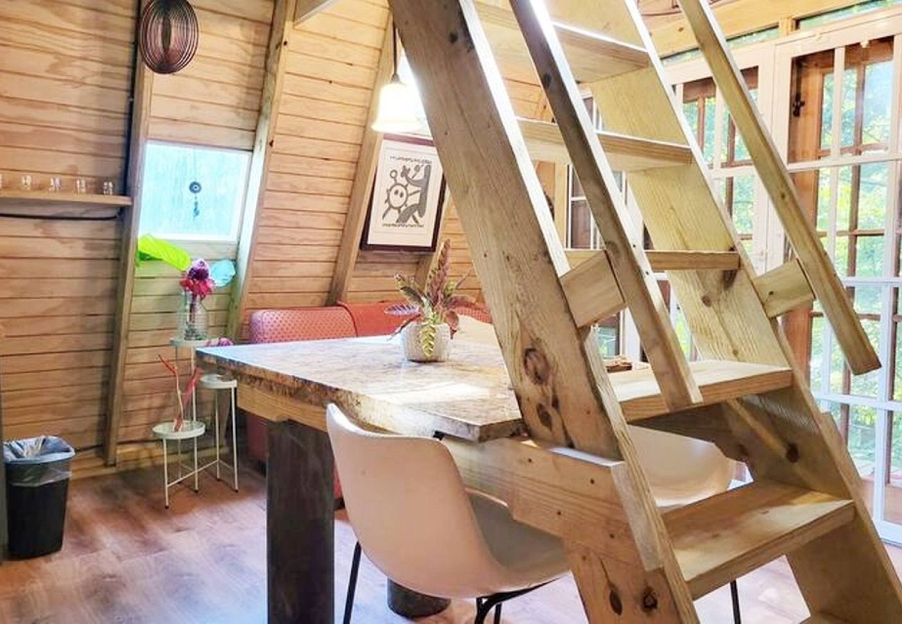 Casa en Cayey - Romantic Cozy Serene A Frame Mountain Cabin 