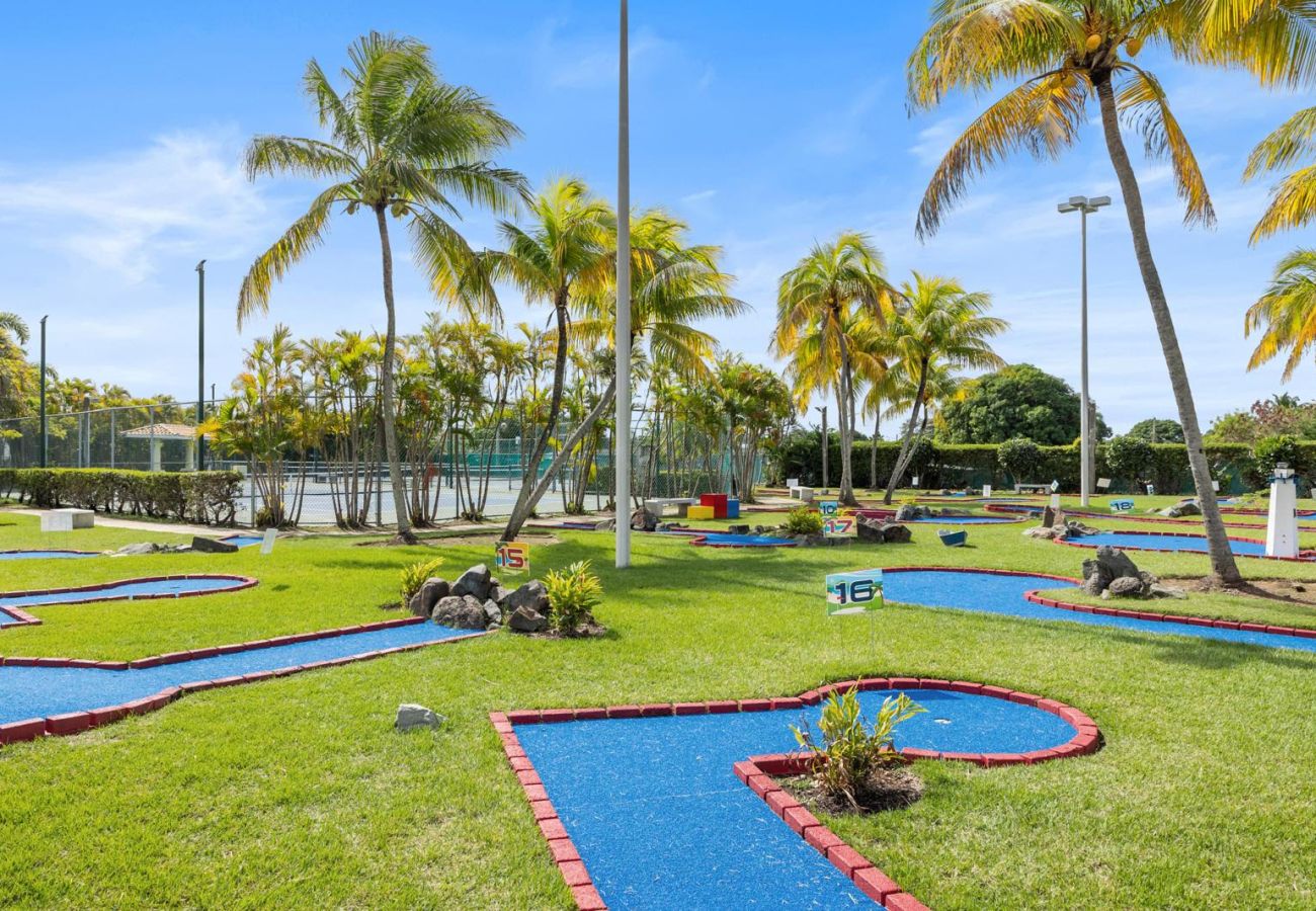 Residencial en Río Grande - Beachfront Aquatika Resort- Style/ Pools & Ocean