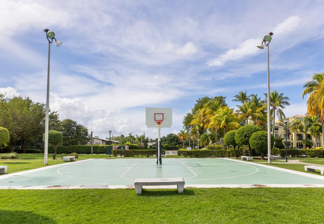 Residencial en Río Grande - Beachfront Aquatika Resort- Style/ Pools & Ocean