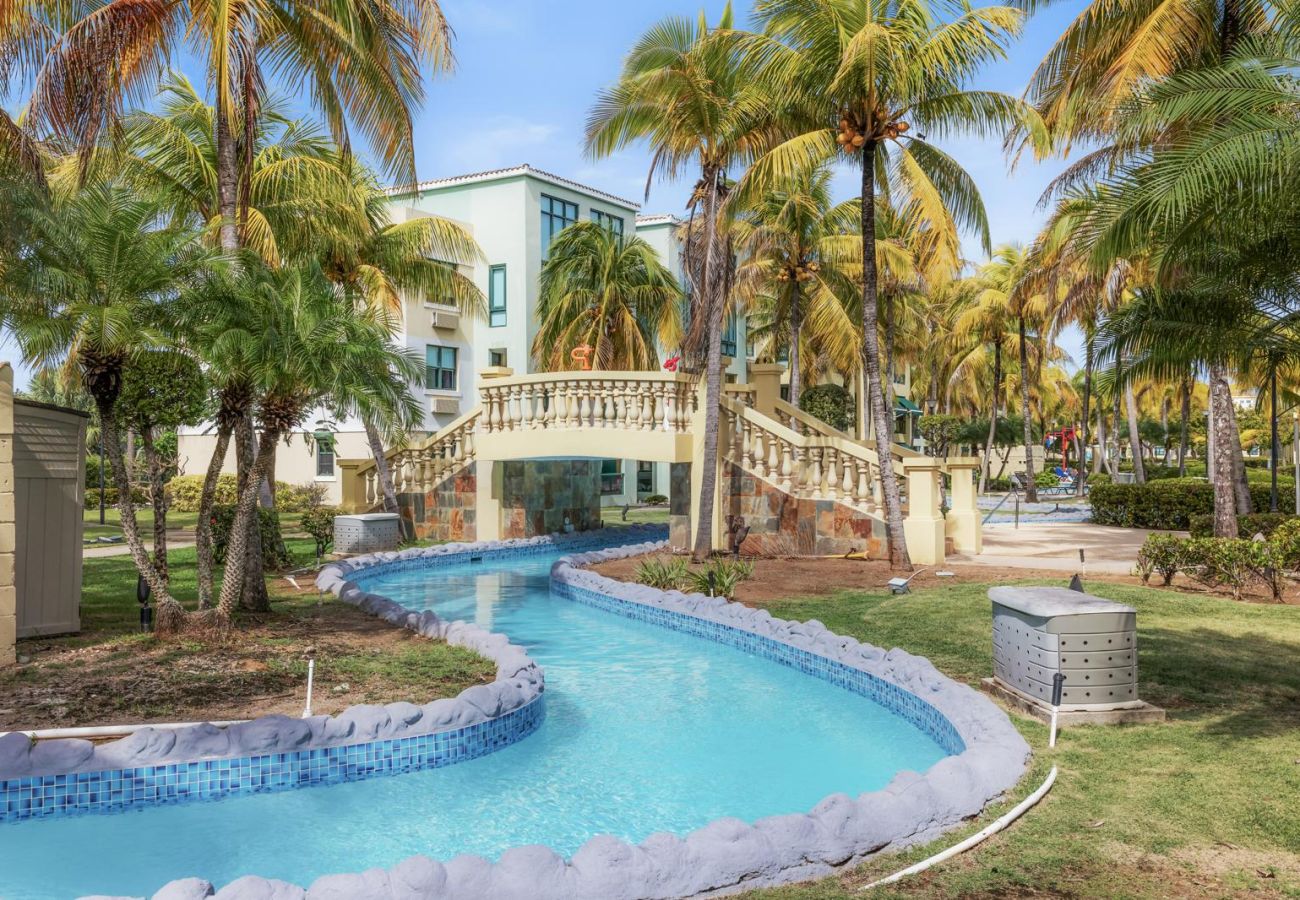 Residencial en Río Grande - Beachfront Aquatika Resort- Style/ Pools & Ocean