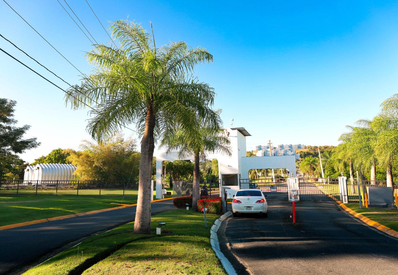 Apartamento en Fajardo - Ocean View Family Apartment Near Puerto del Rey Marina