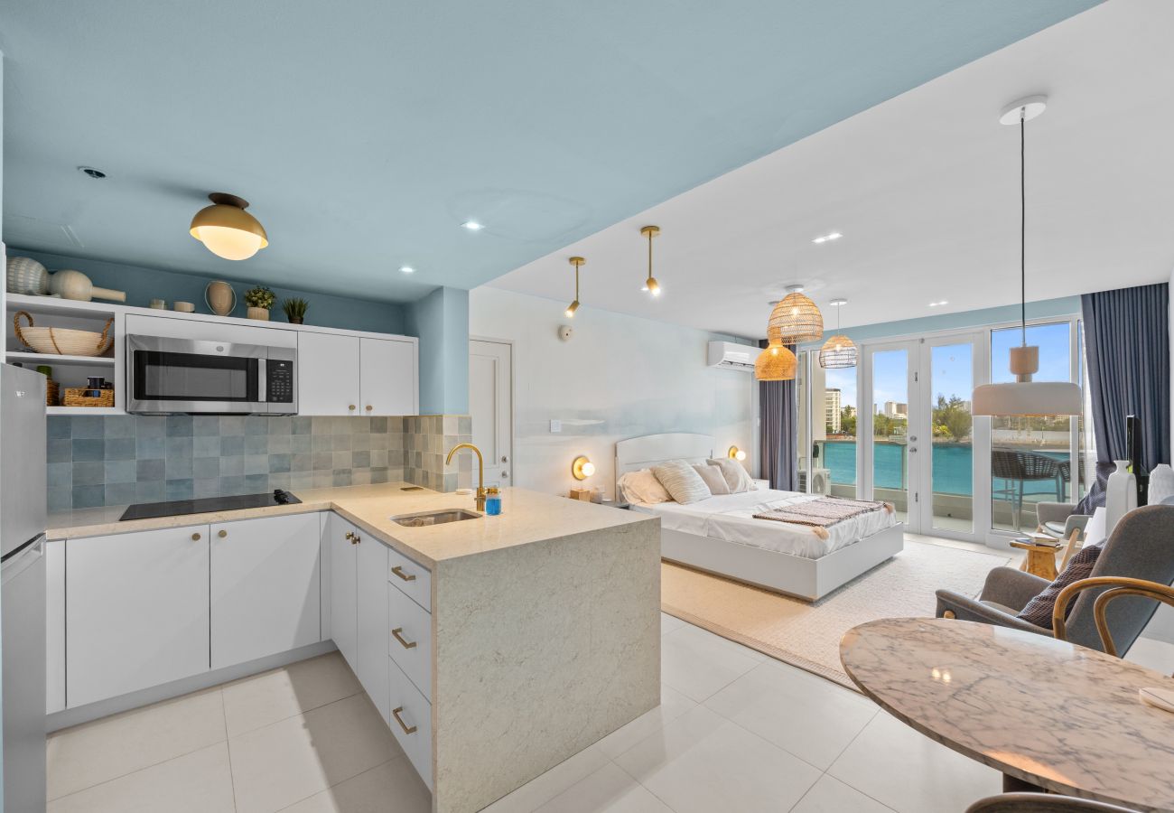 Apartamento en San Juan - Bright & Modern Suite for Couples