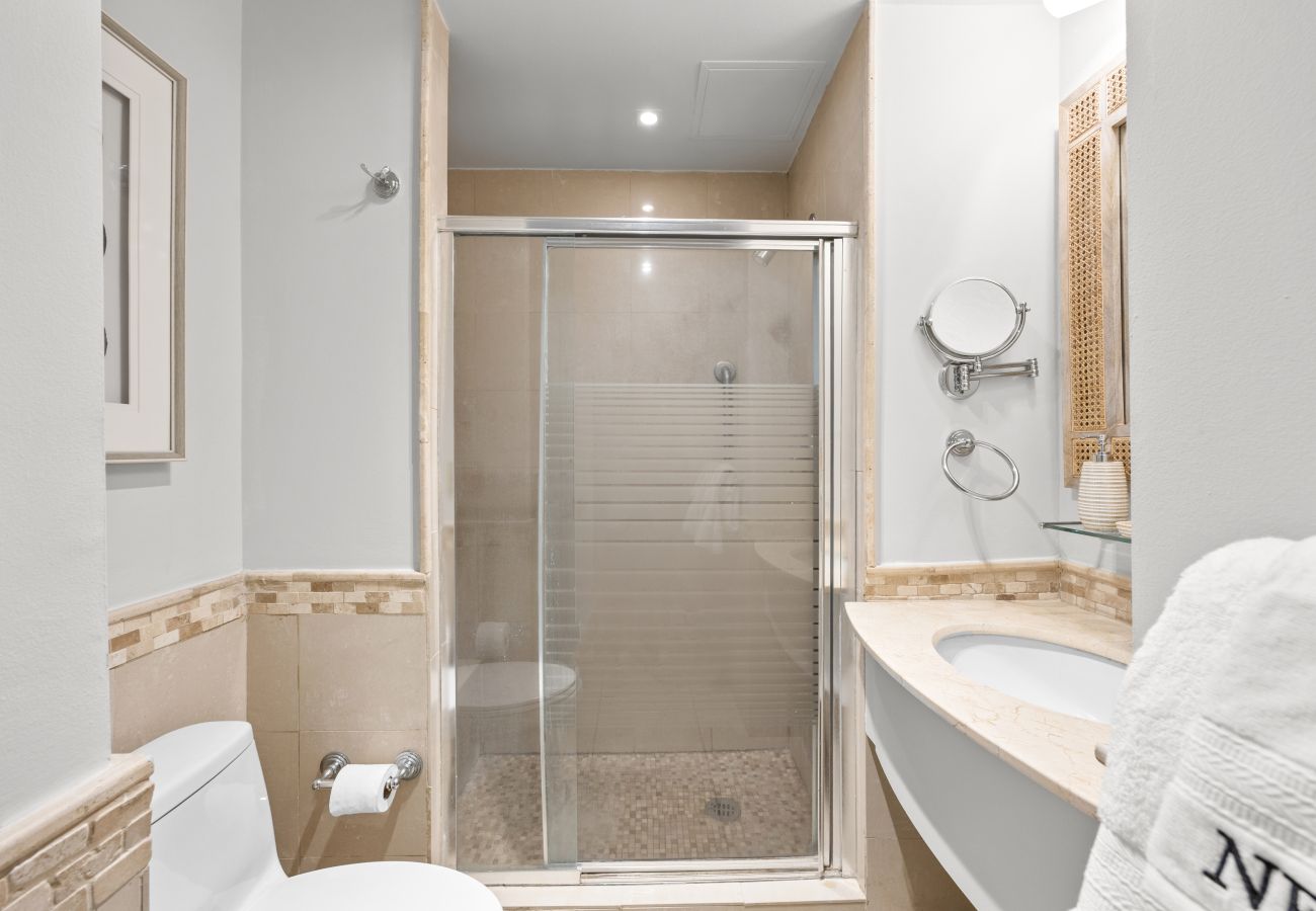 Apartamento en San Juan - Bright & Modern Suite for Couples