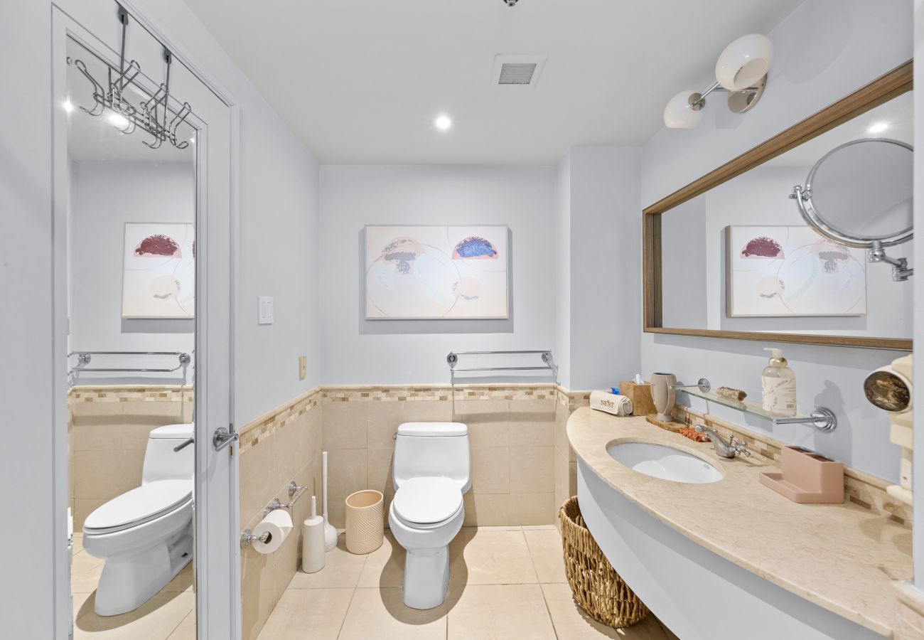 Apartamento en San Juan - Stylish 1BR with Balcony & Prime Location