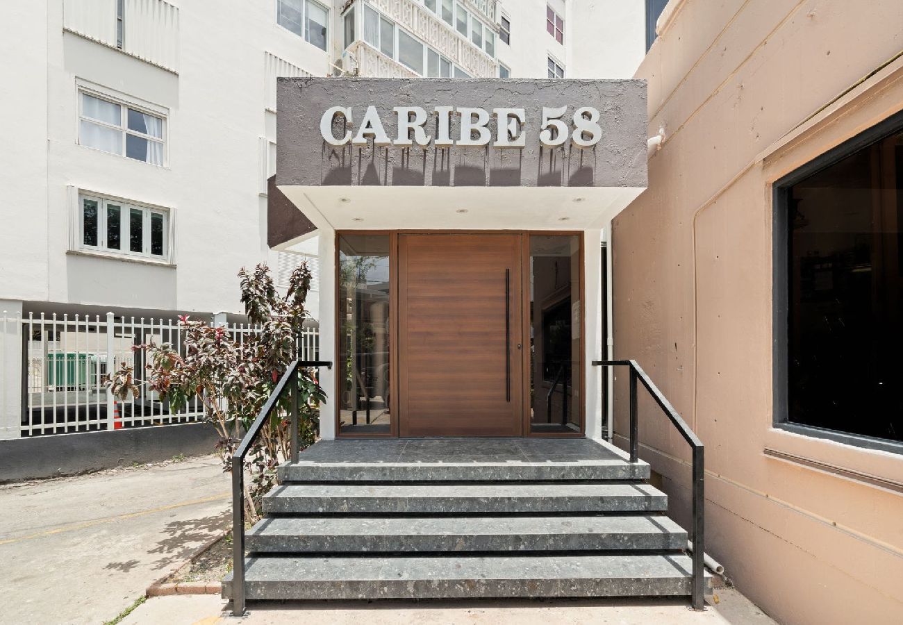 Apartamento en San Juan - Condado Modern Haven, 3-Bedroom Beach Escape 