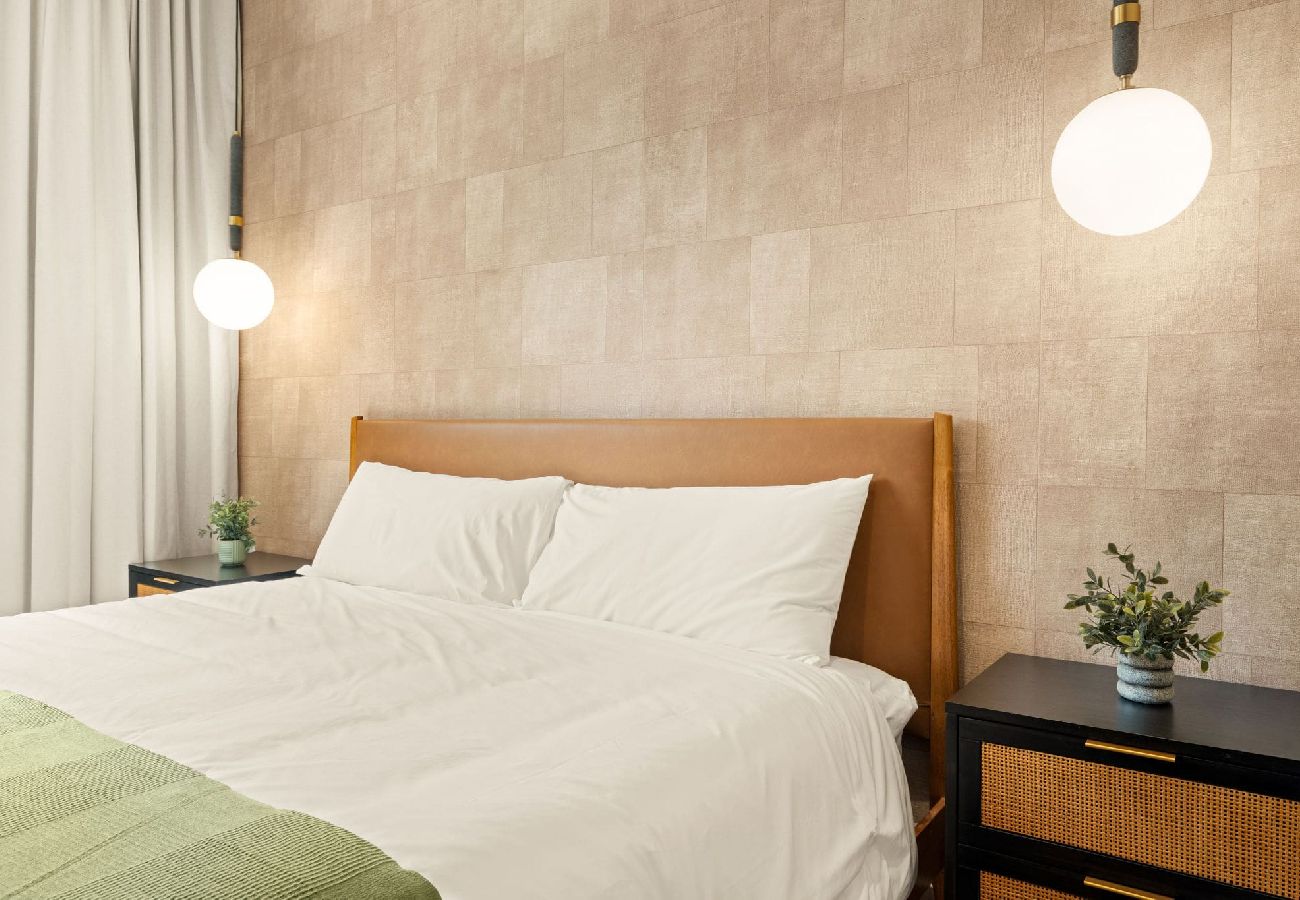 Apartamento en San Juan - Your Condado Escape: Two Chic Apartments Combined 