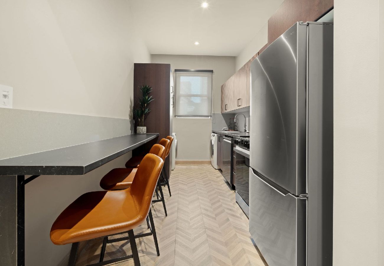 Apartamento en San Juan - Your Condado Escape: Two Chic Apartments Combined 