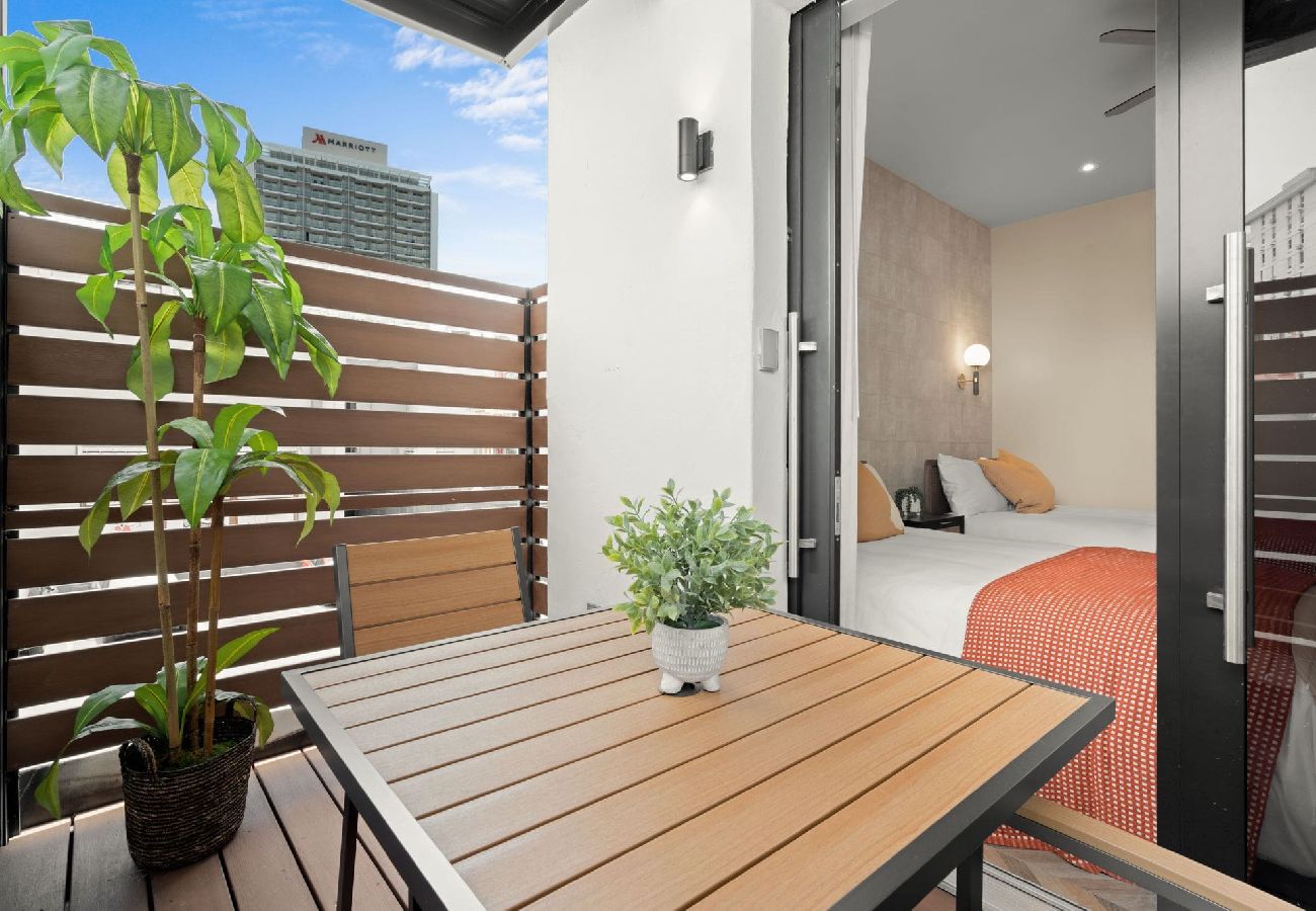 Apartamento en San Juan - Your Condado Escape: Two Chic Apartments Combined 