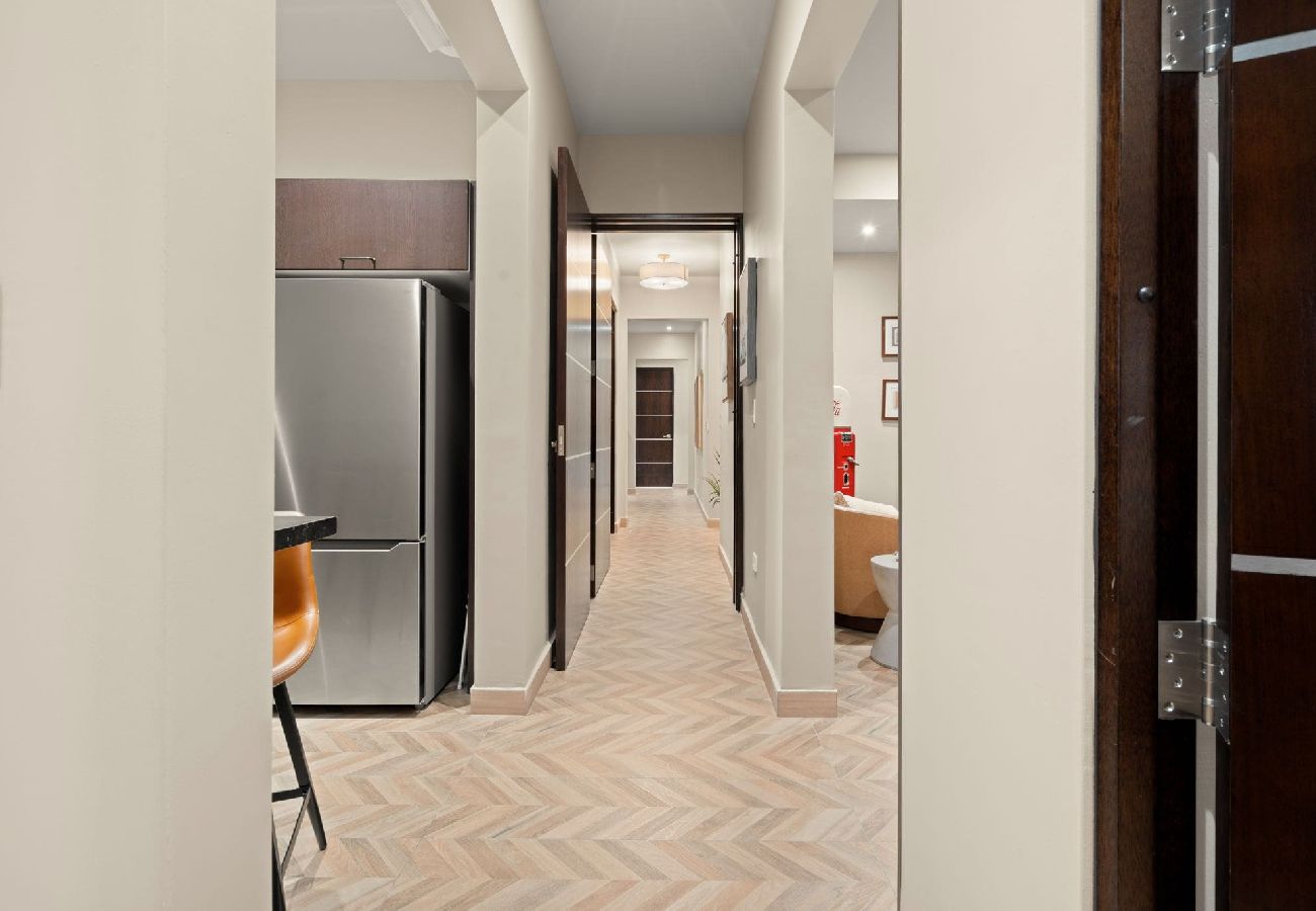 Apartamento en San Juan - Your Condado Escape: Two Chic Apartments Combined 