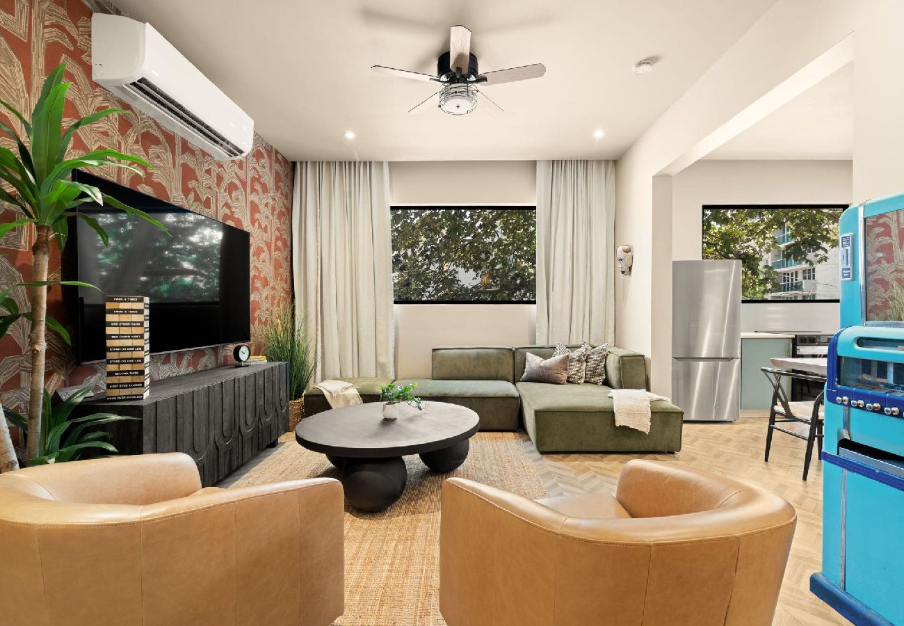 Apartamento en San Juan - Condado Modern Haven, 3-Bedroom Beach Escape 