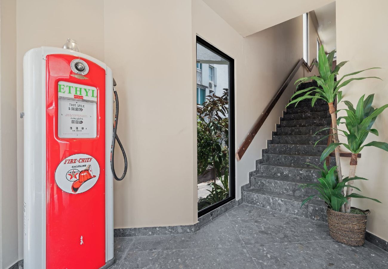 Apartamento en San Juan - Condado 5BR Apt| Walk to Beach & Restaurants