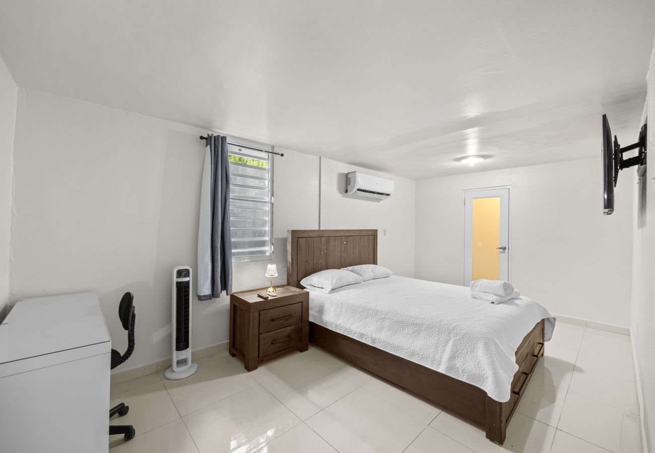 Casa en Manatí  - Cozy 3B House Charming  and Comfortable